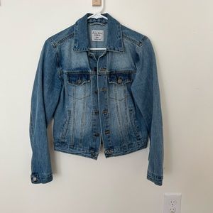 Roolee Boutique Jean Jacket size small